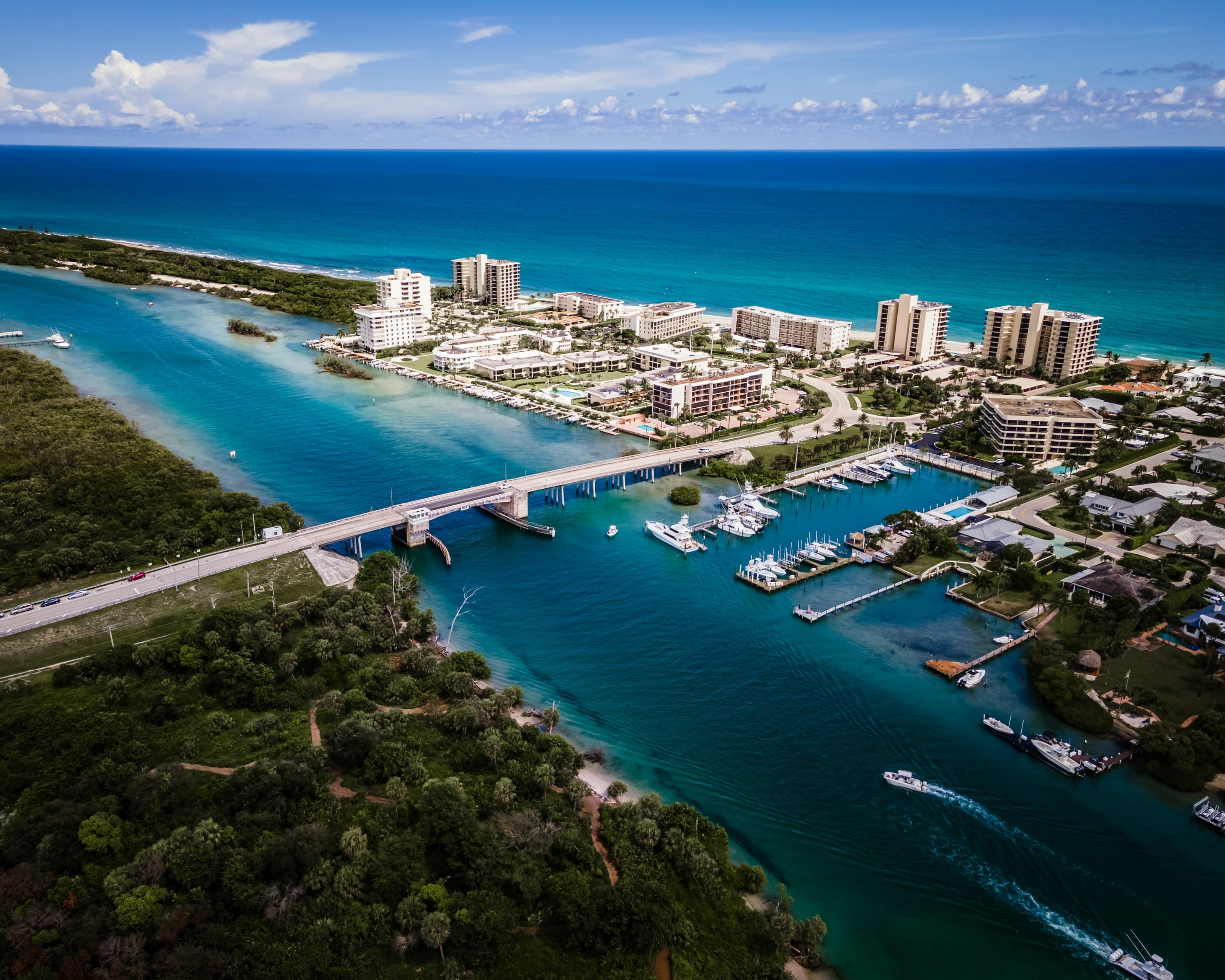 Aerial view of a Florida city on the water